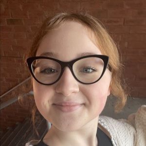 Meet your Posher, Kelly